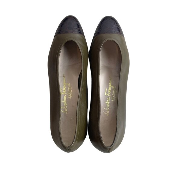 Vintage Salvatore Ferragamo Women's Olive Green Flat Shoes Sz 8B - Picture 7 of 10